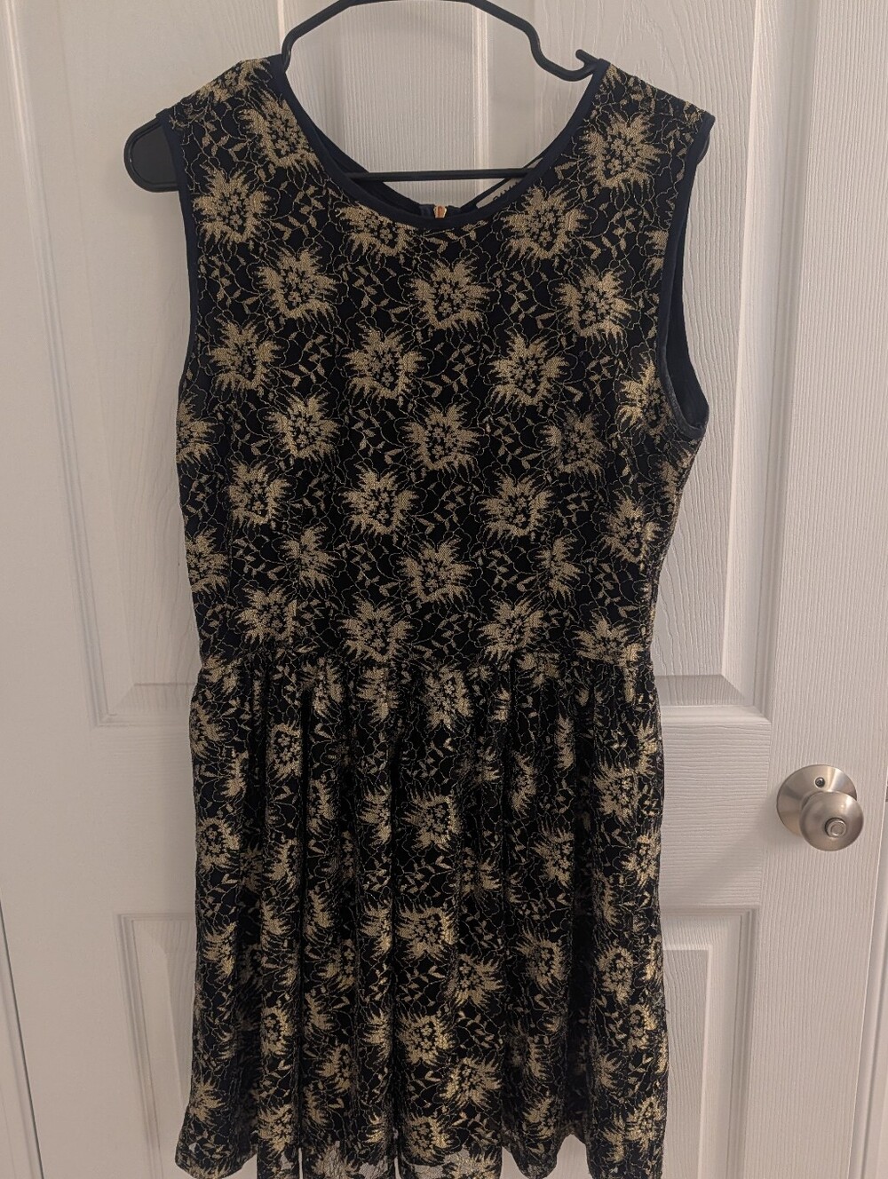 EUC Anthropologie Sam & Lavi Gold Lace Sleeveless Cocktail Dress - Women's Large
